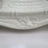 White slurry asparagus dish