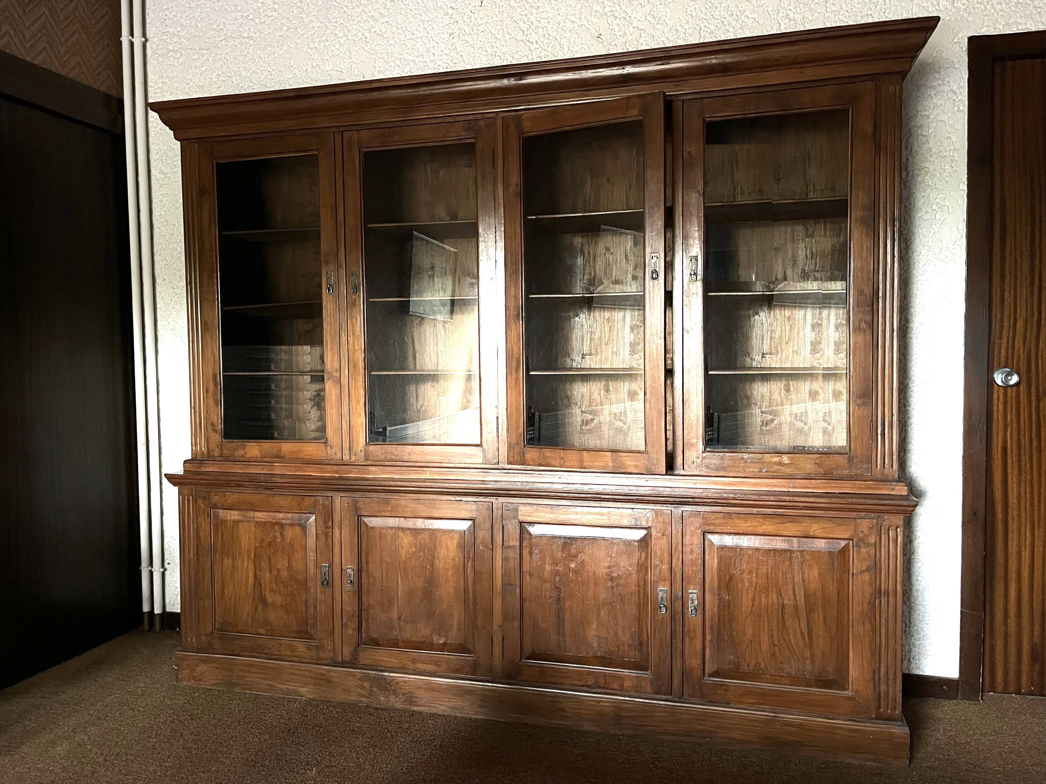 Sideboard 8 doors 241 x 203 x 48