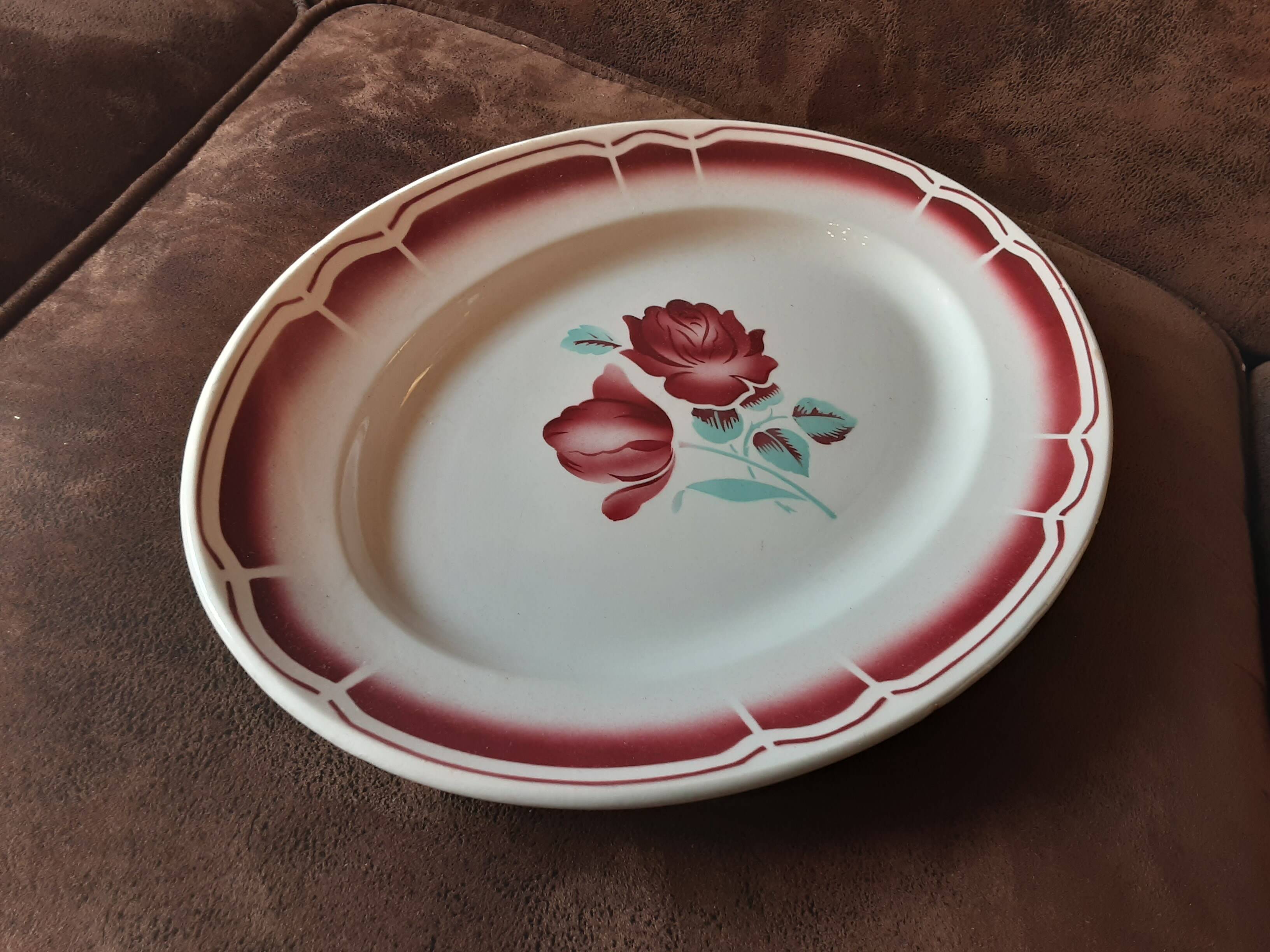 Grand plat ovale  porcelaine