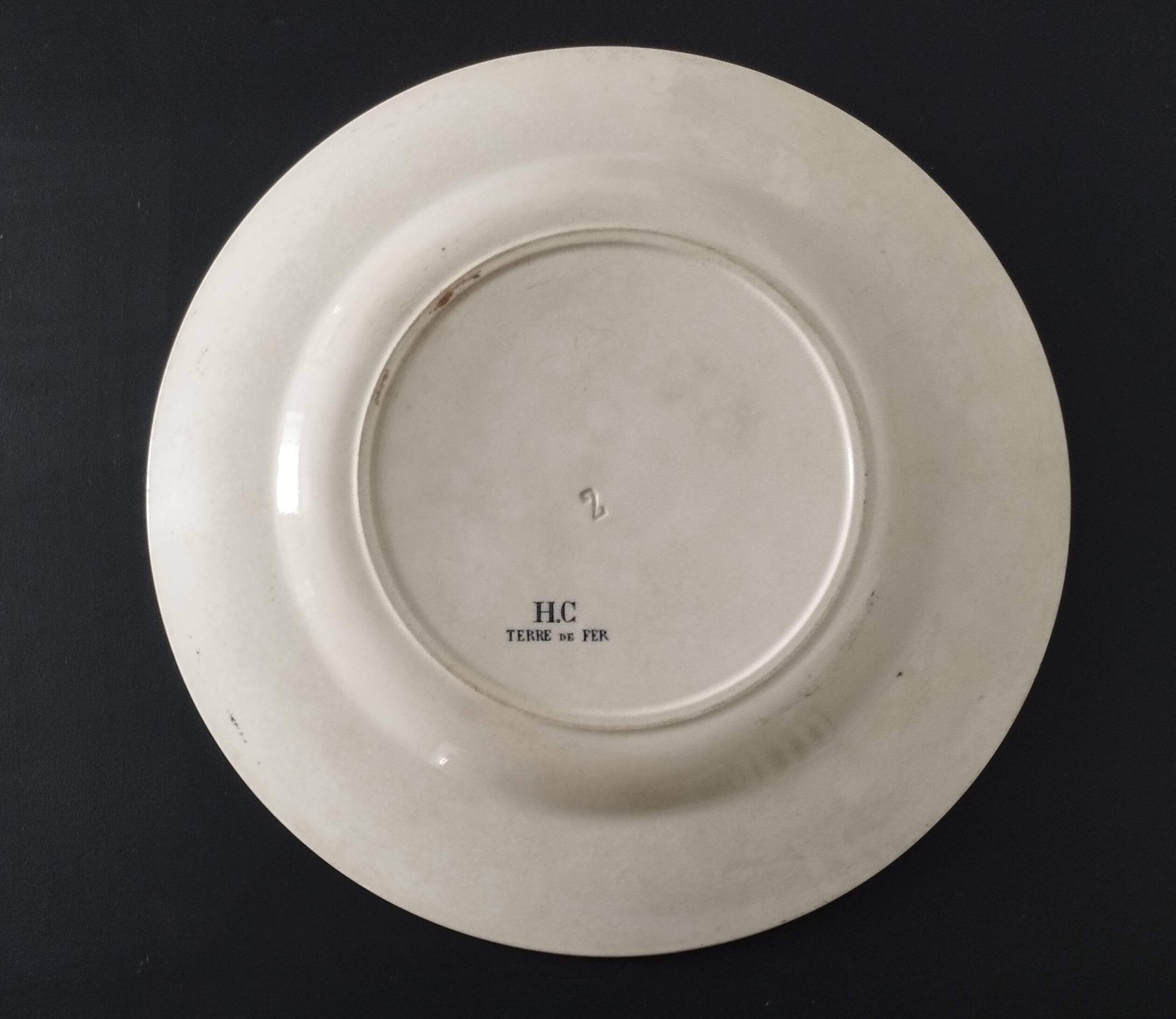 Round earthenware dish from Choisy le Roi Floréal