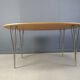 Table superellipse par Bruno Mathsson et Piet Hein pour Fritz Hansen