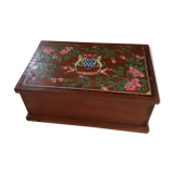 Wooden box with compartments and 2 floors. Decor painted hand, Breton coat of arms and flowers.