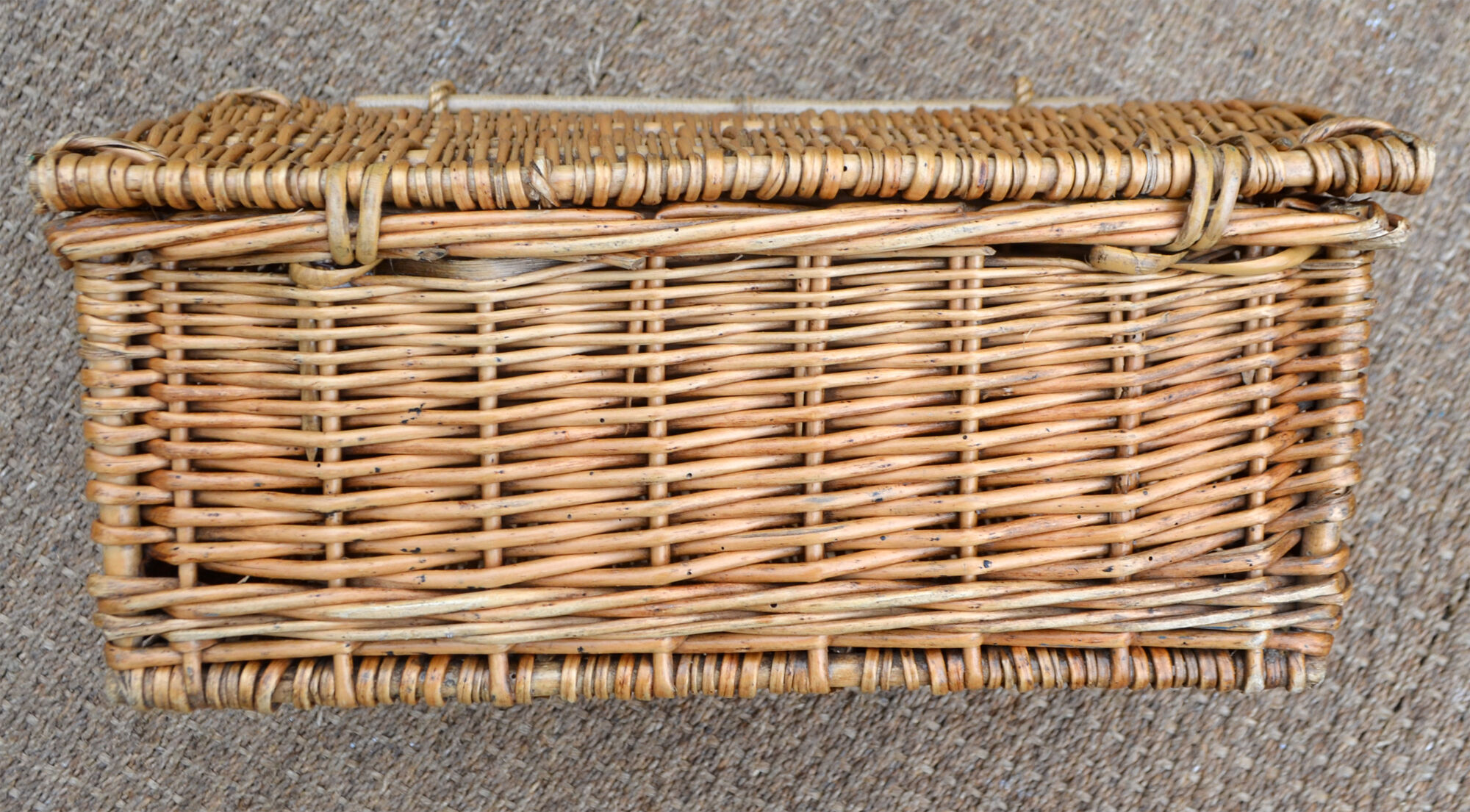 Wicker basket