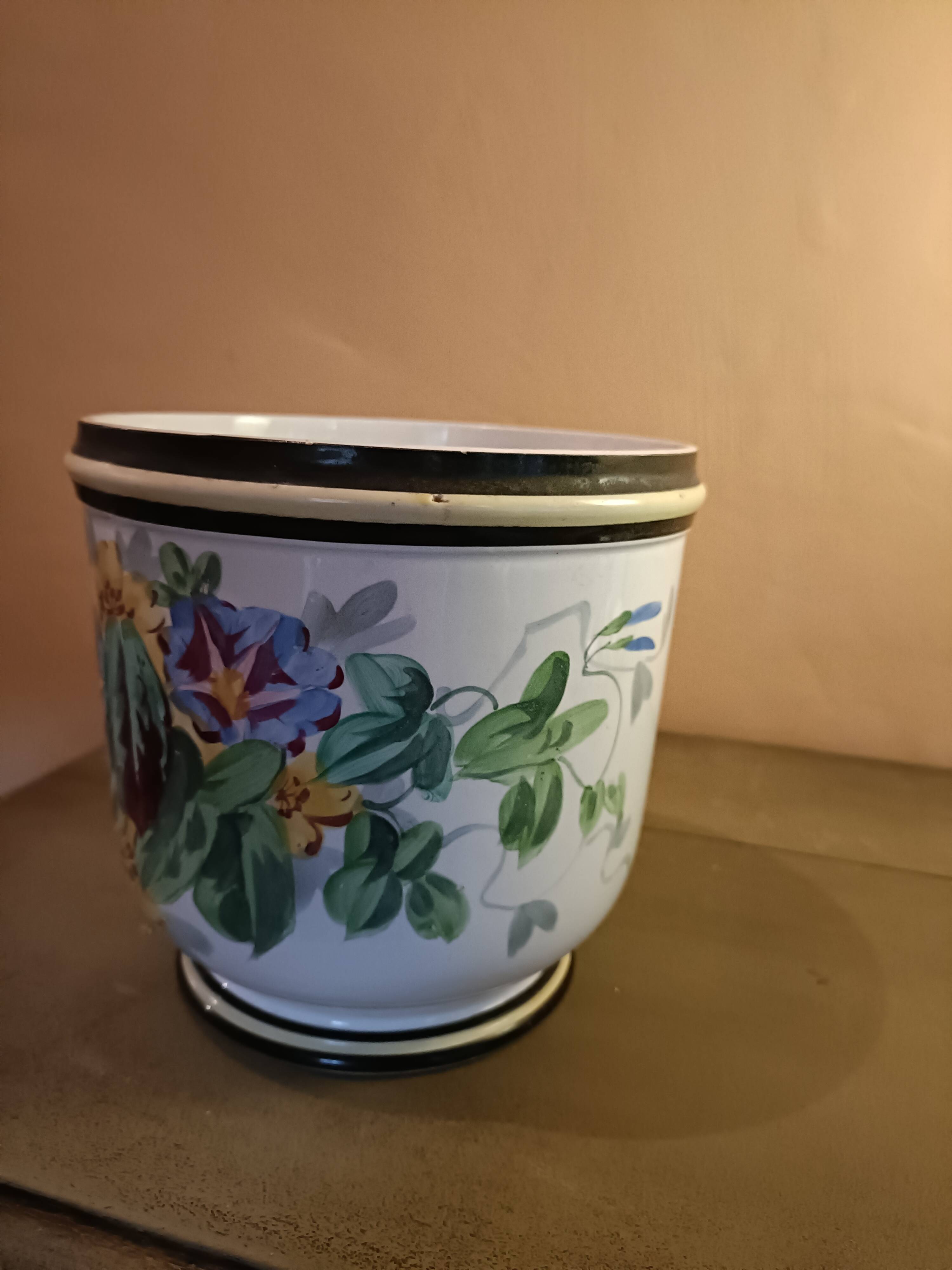 Porcelain pot cover