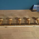 Coat rack in wood with 5 hooks