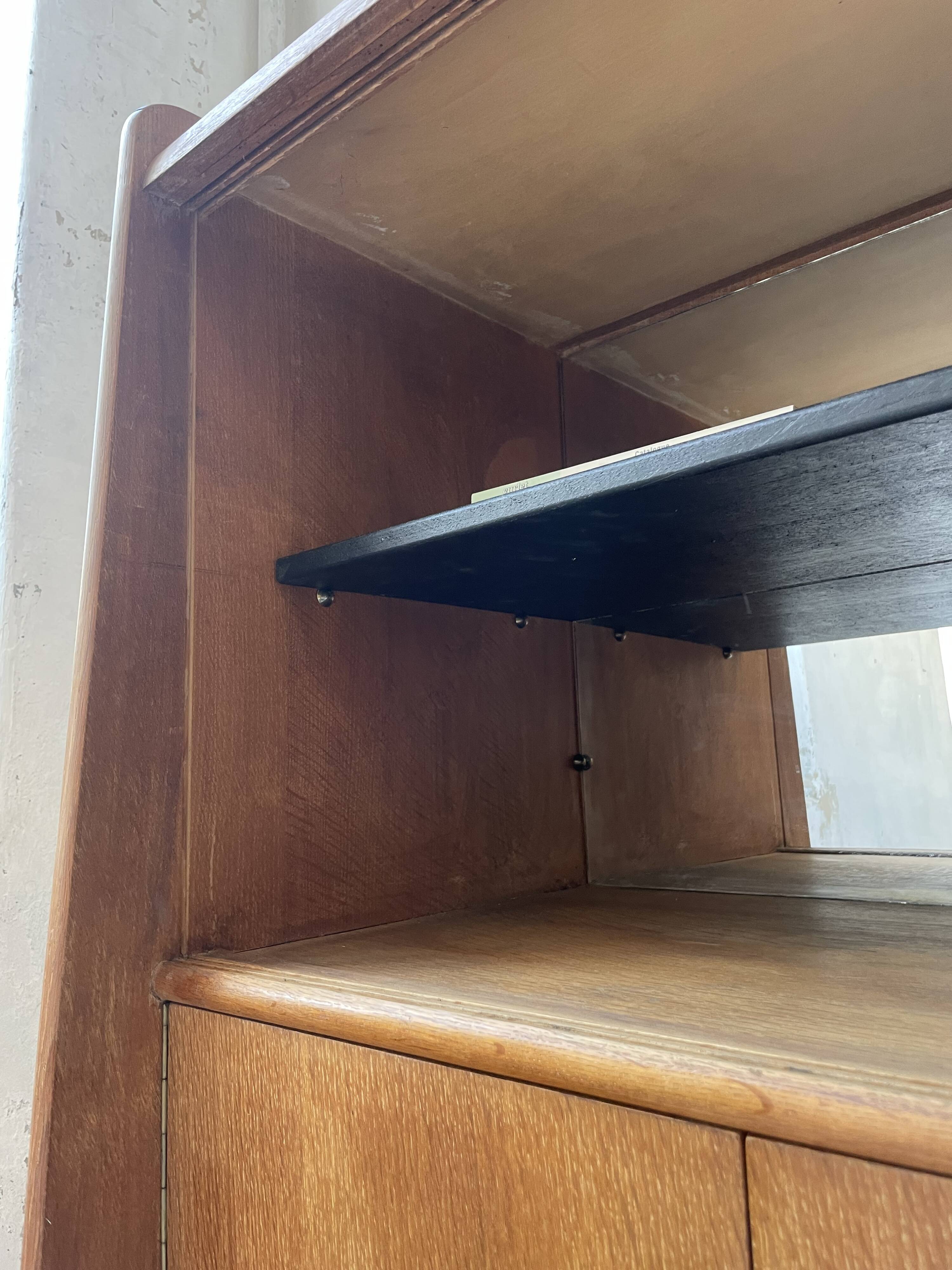 Meuble de rangement secrétaire chêne années 60