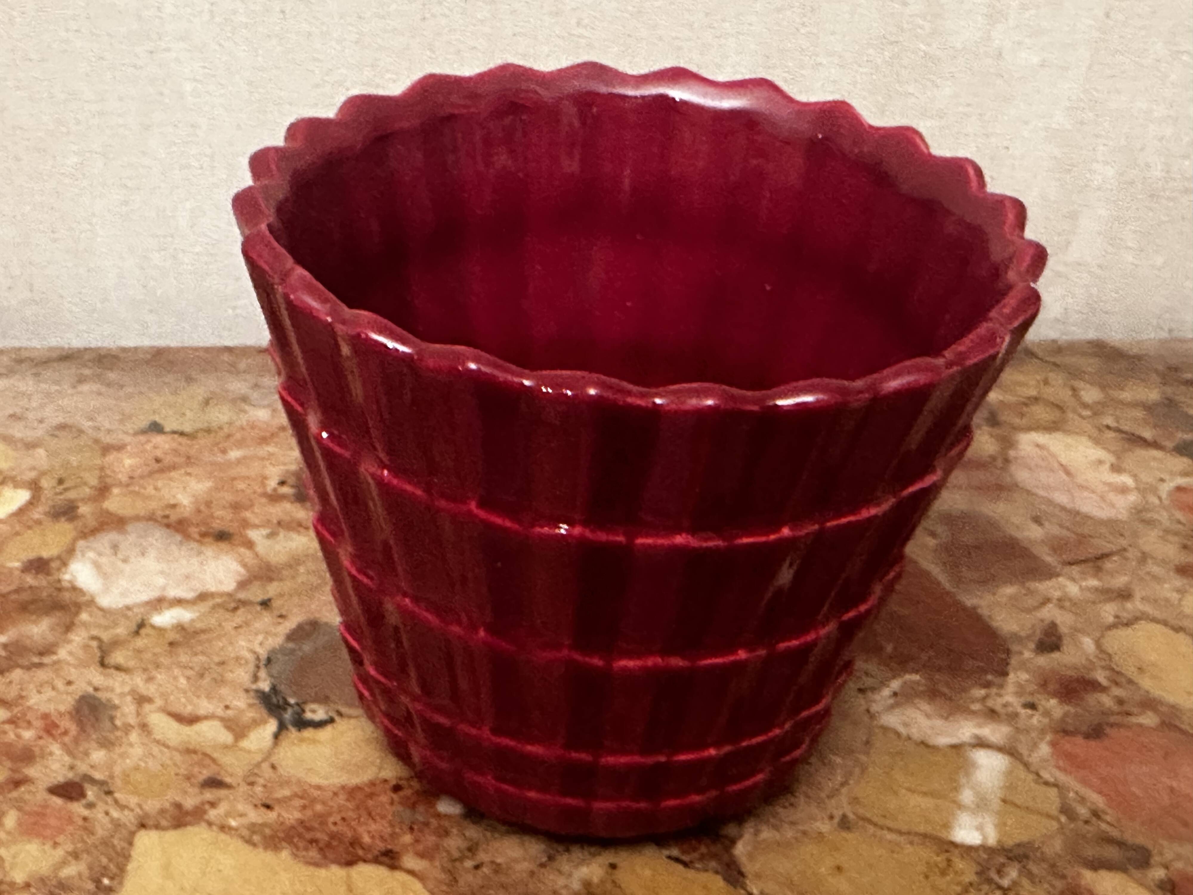 1950s Pleated Ceramic Cache Pot Bordeaux St-Clement H11/D14