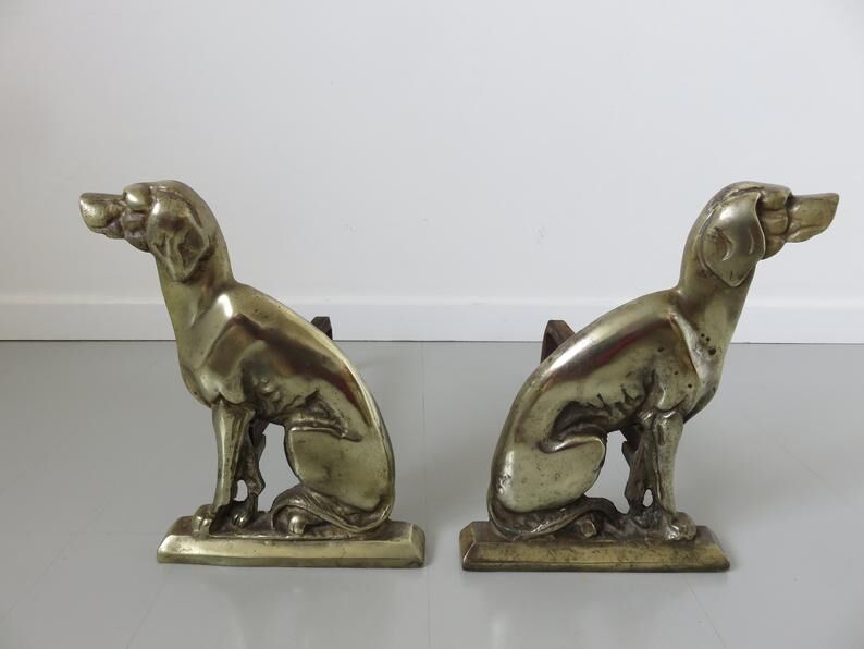 Pair of "dog" channels in solid bronze 30/40