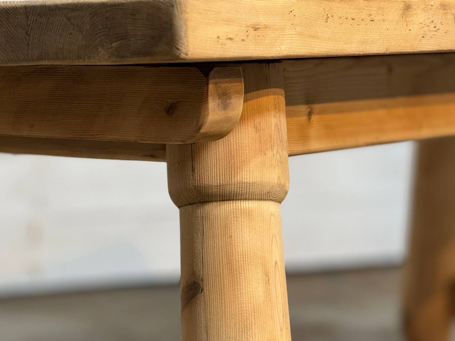 Scandinavian table in fir