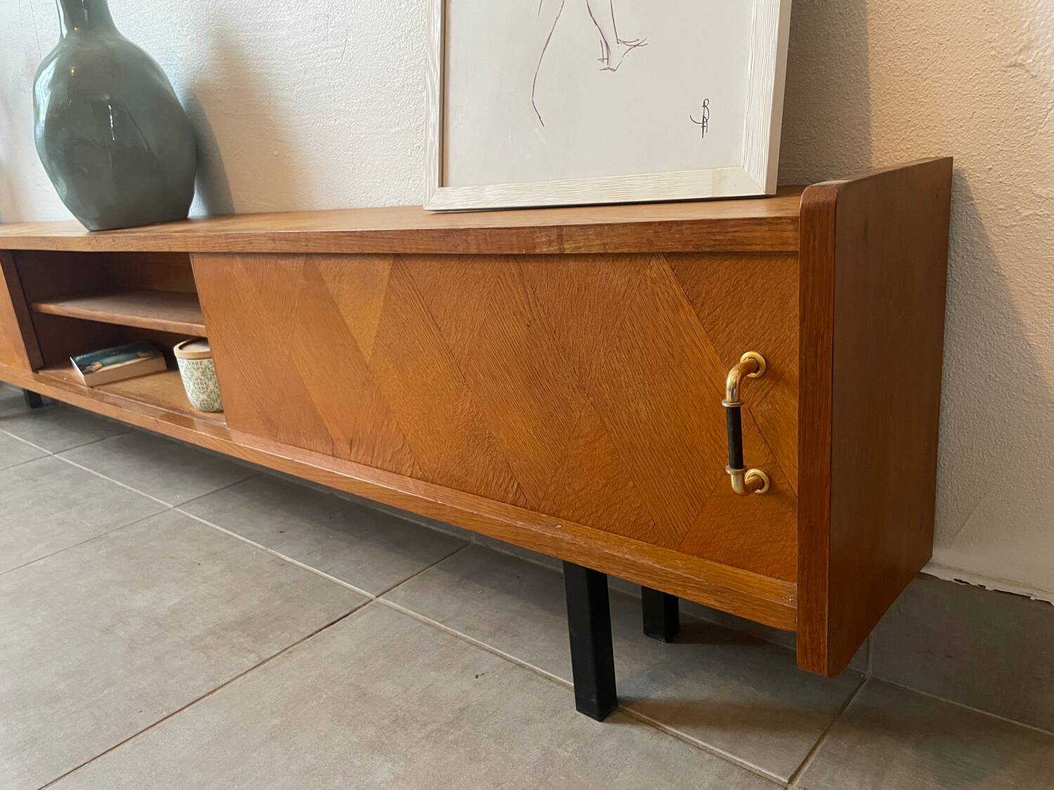 Vintage oak sideboard (shallow)
