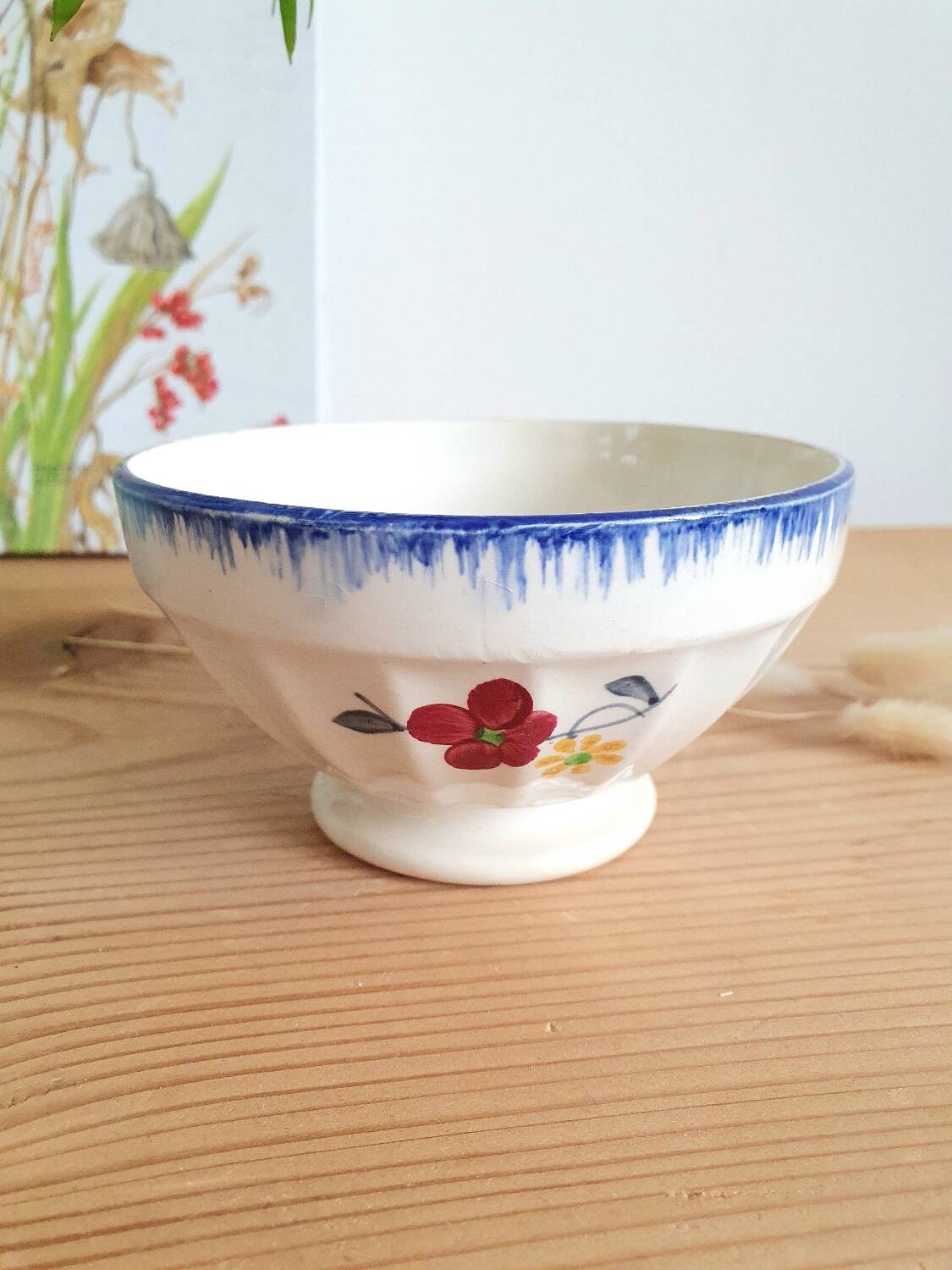 Digoin small faceted ceramic bowl