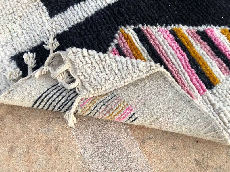 Berber carpet natural wool Morocco 3 x 2 m