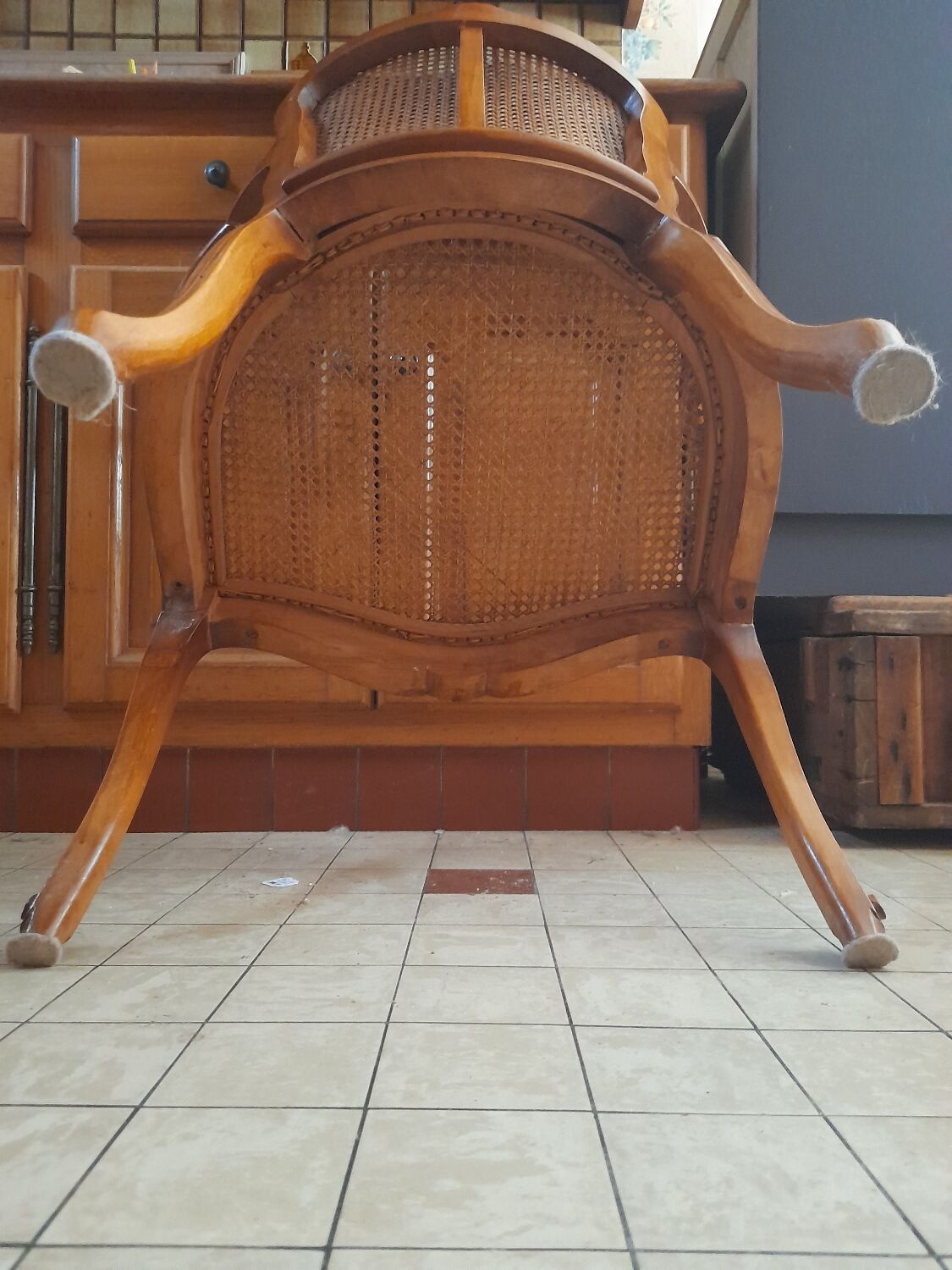 Fauteuil louis XV bois et cannage