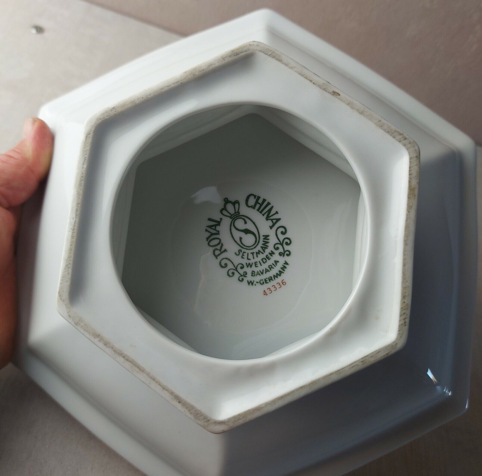 Ceramic fruit cup, leaf decoration, royal china seltmann bavaria 3003/30