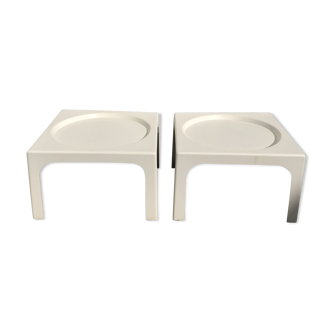 Pair of white coffee tables