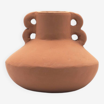 Vase en terre cuite à anses terracotta