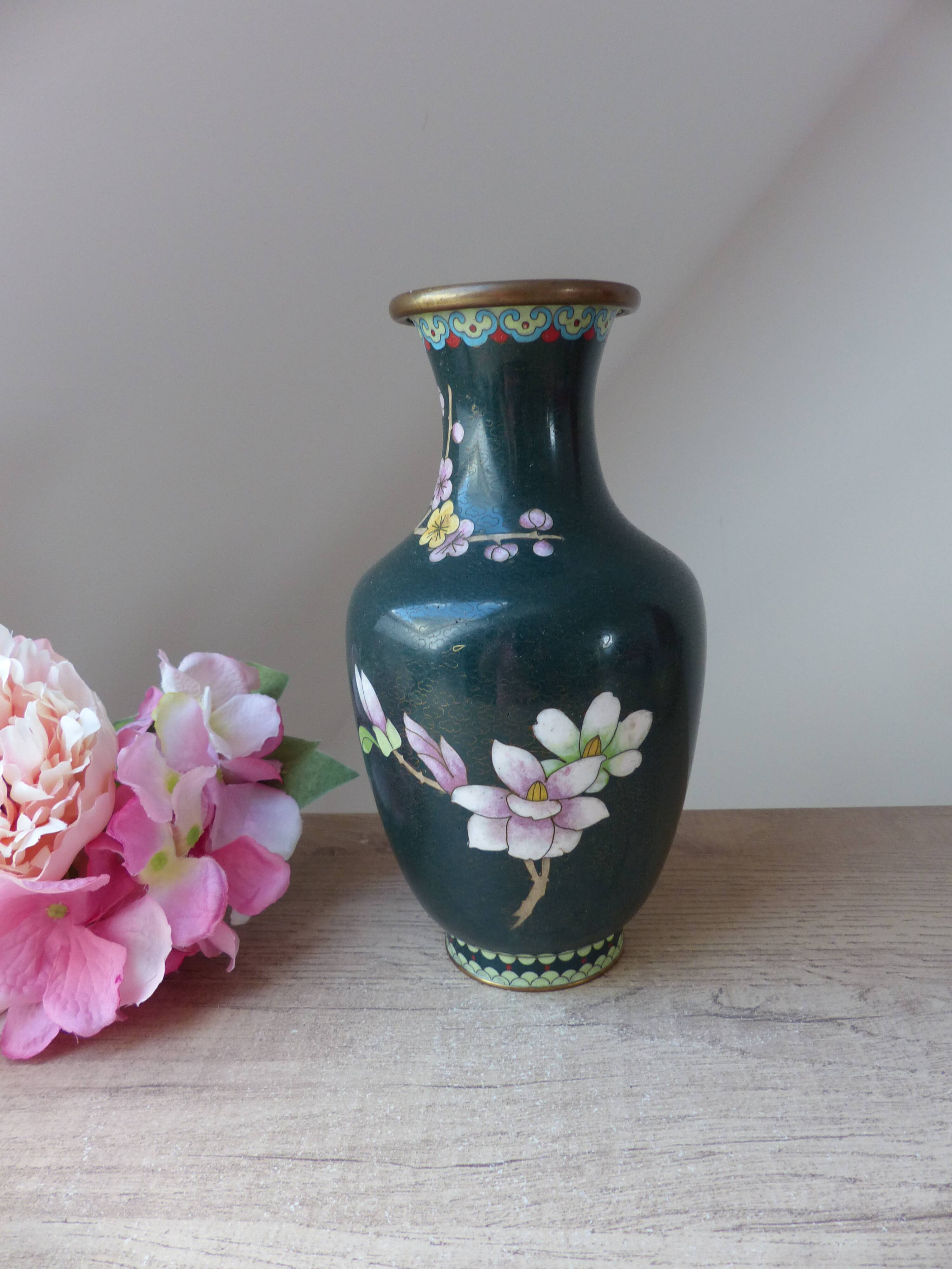 Vintage cloisonné green chinese vase with flower and bird pattern