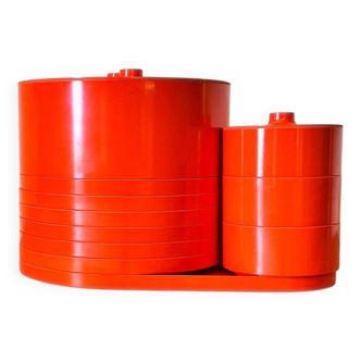 Vintage “Max” orange plastic dinnerware set 1964