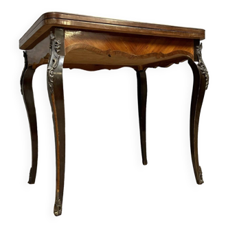 Table a jeux style Louis XV en bois de rose et bois de violette circa 1850