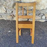 chaise en bois pour enfant