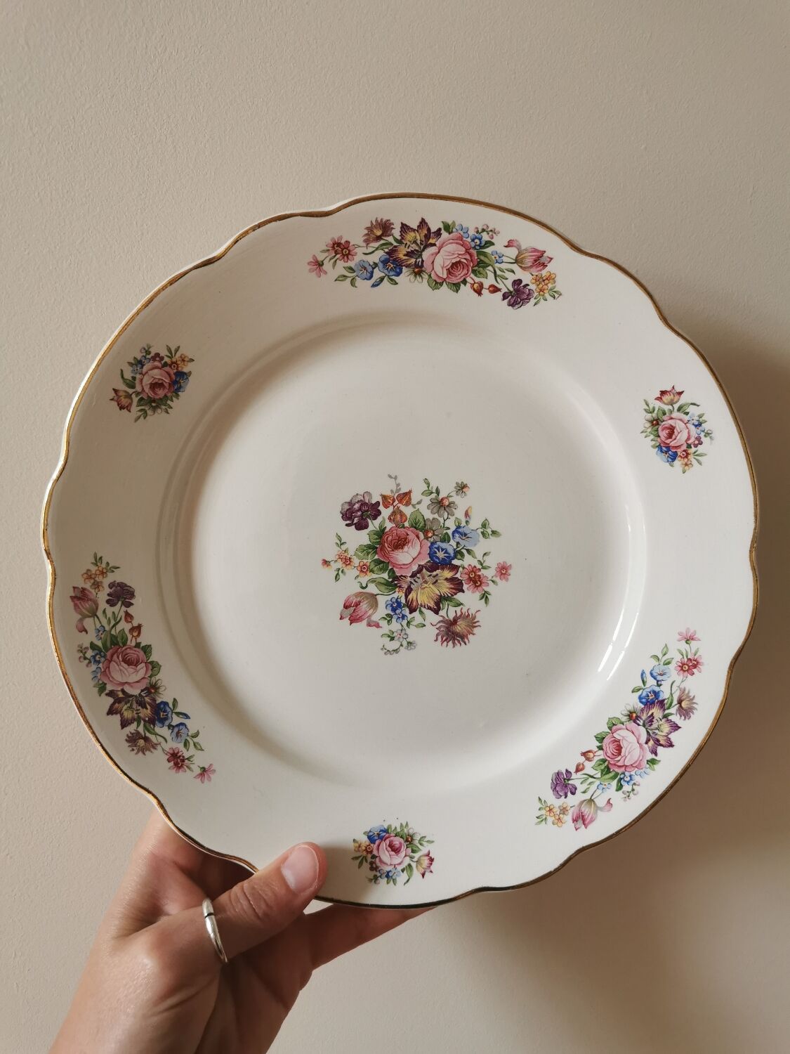 Vintage flat plates Digoin, Colbert