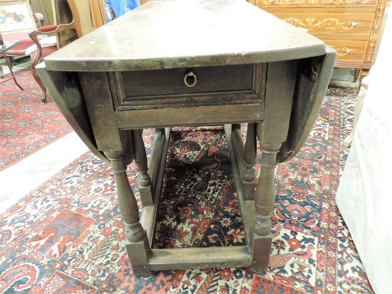 Great England XVIII century oak Gateleg table