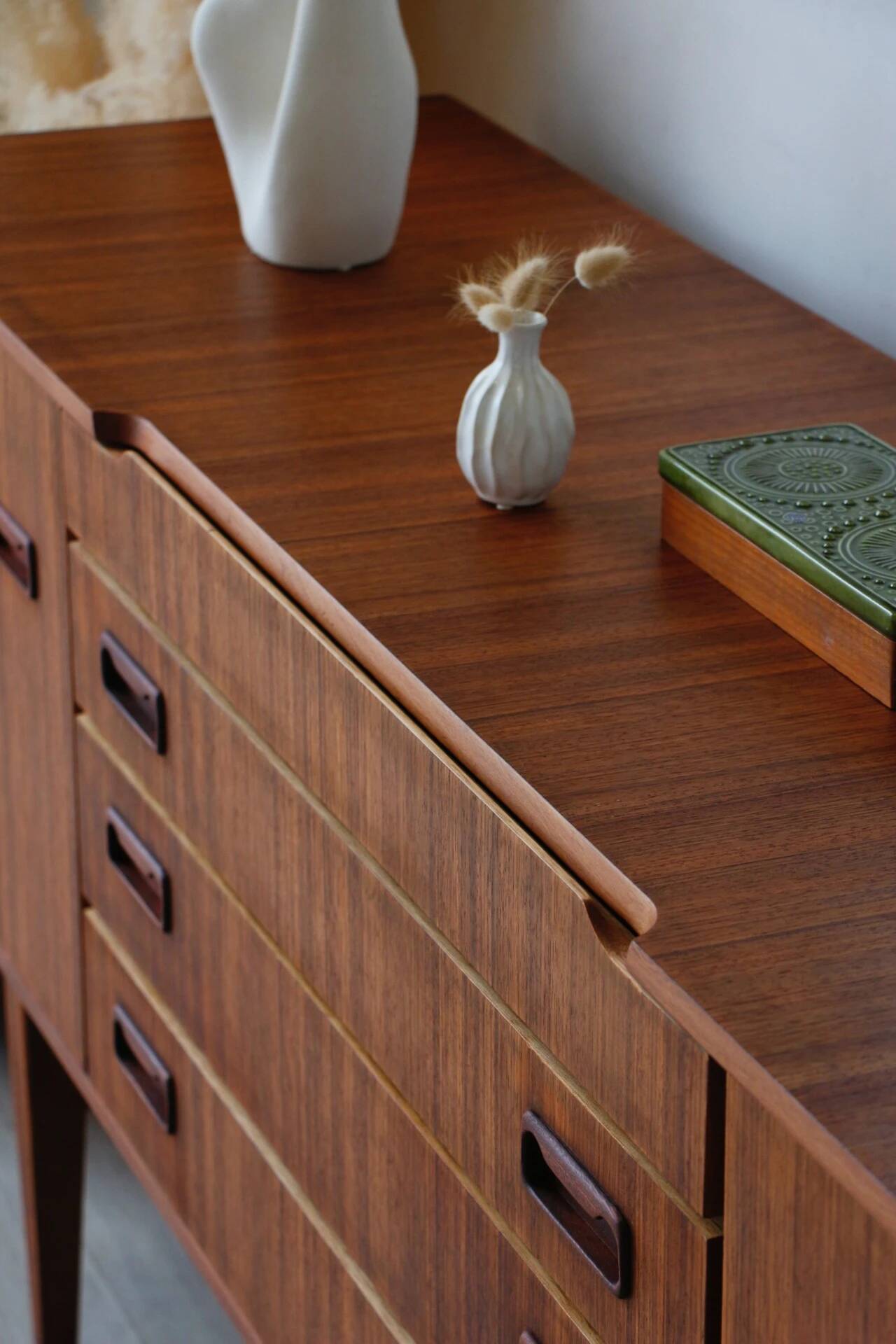 Vintage teak enfilade Beautility | Restored 1960s design