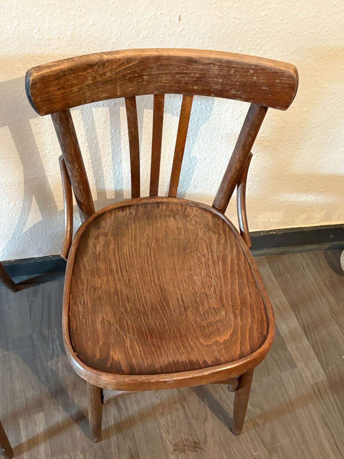 Paire de chaises bistrot bois brut