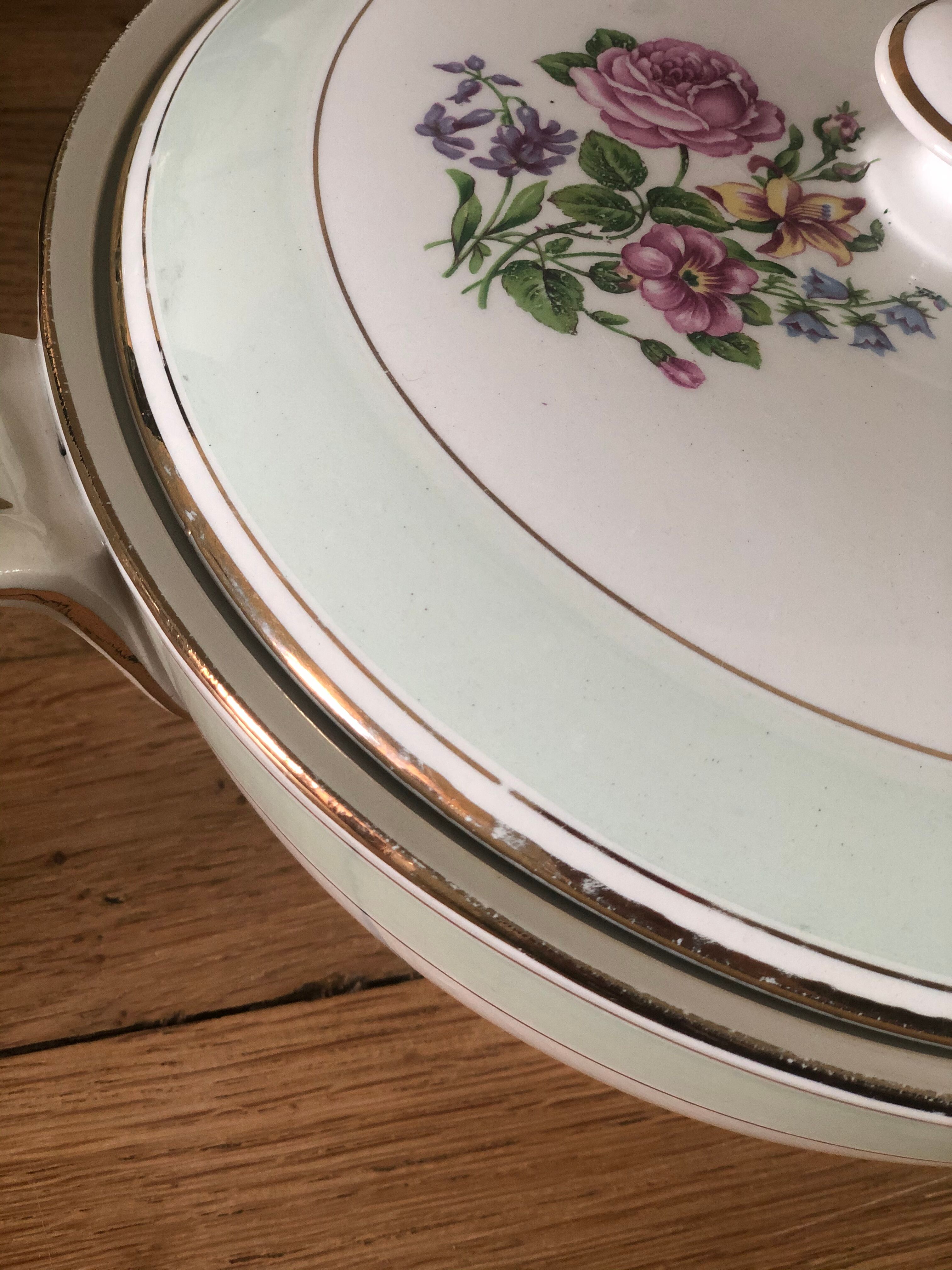 Ancient Soupière L'Amandinoise