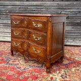 Commode de style Louis XV en bois naturel XIX eme siècle