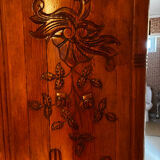 Armoire ancienne Art déco en bois massif avec miroir