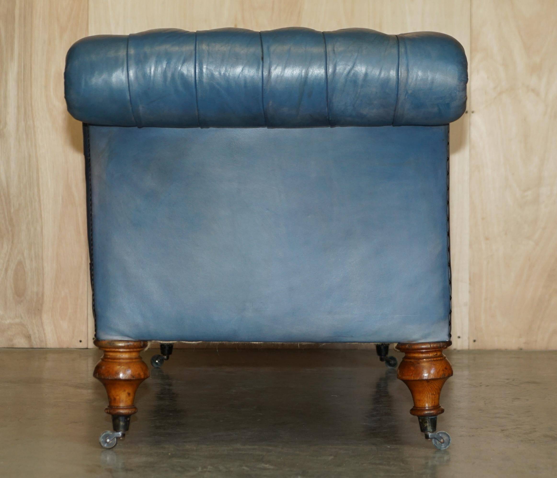 Canapé Chesterfield Regency William IV restauré circa 1830