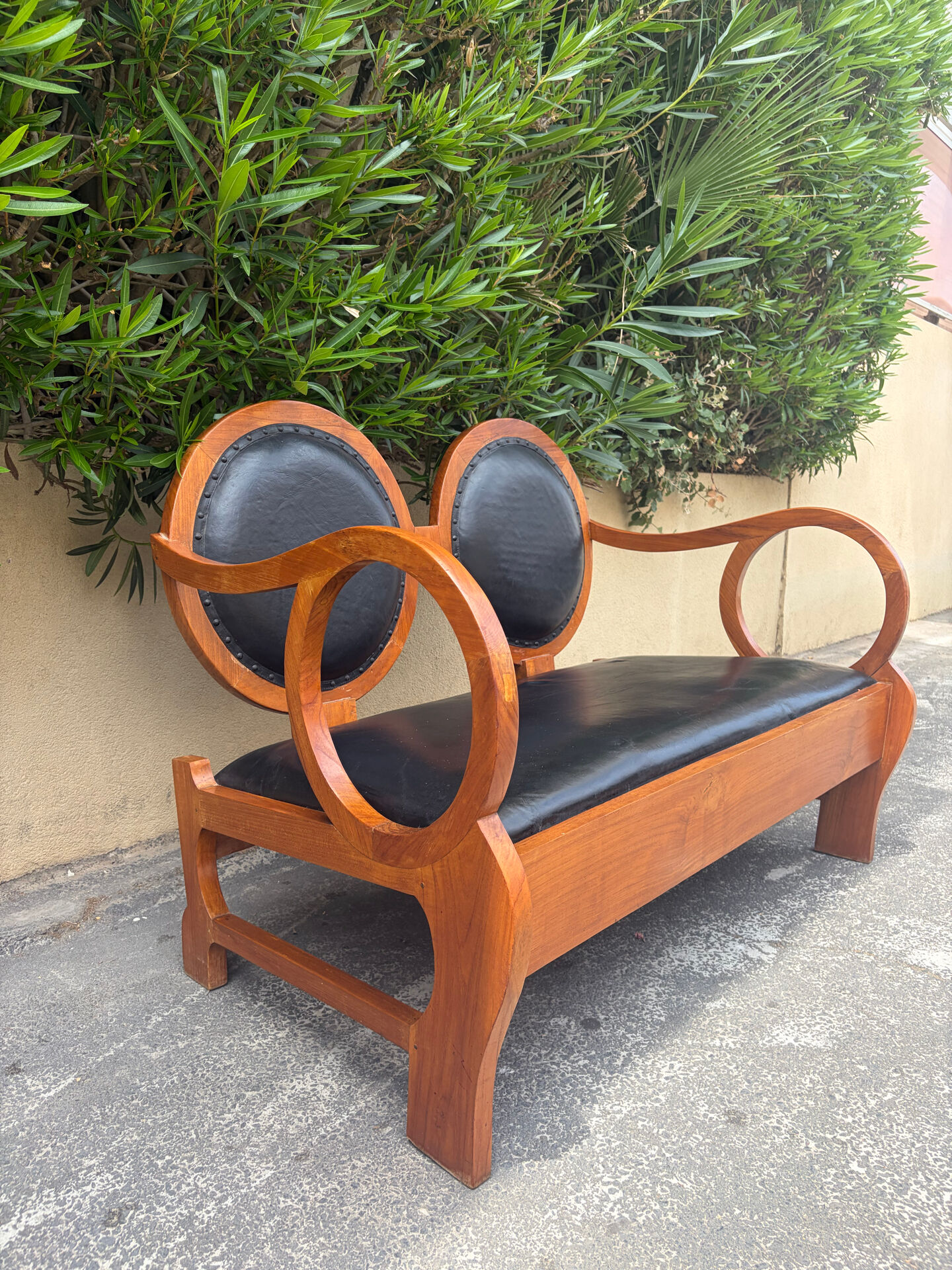 original Hungarian Art Deco bench in walnut by Lajos Kozma