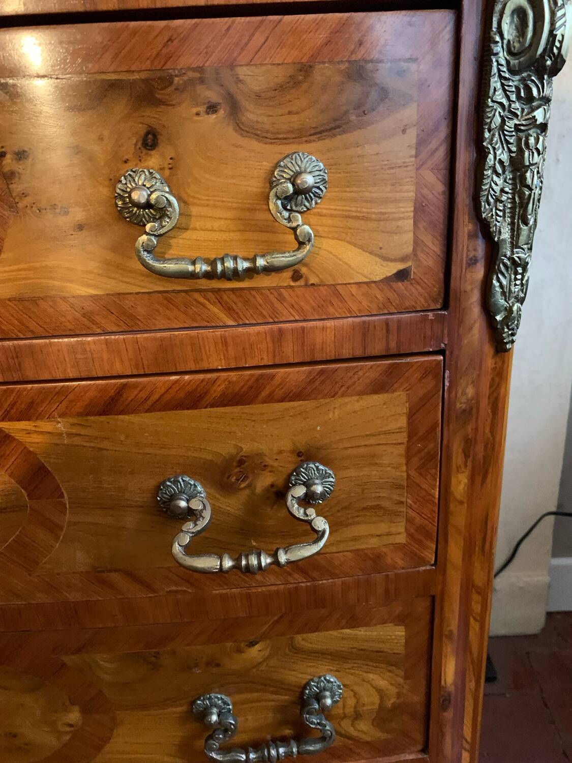 Beautiful black marble chest of drawers