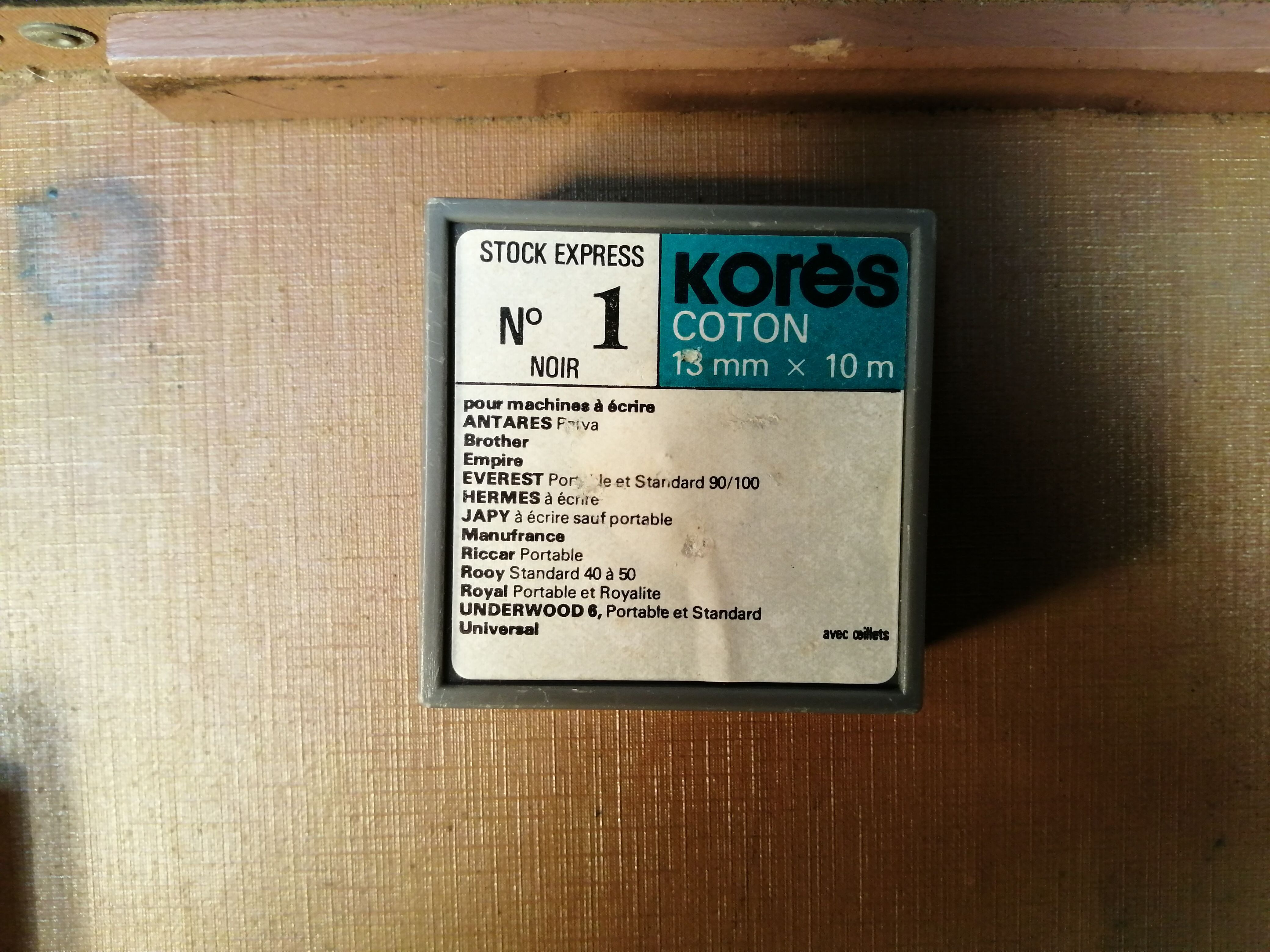 Former Royal Junior Mechanical typewriter