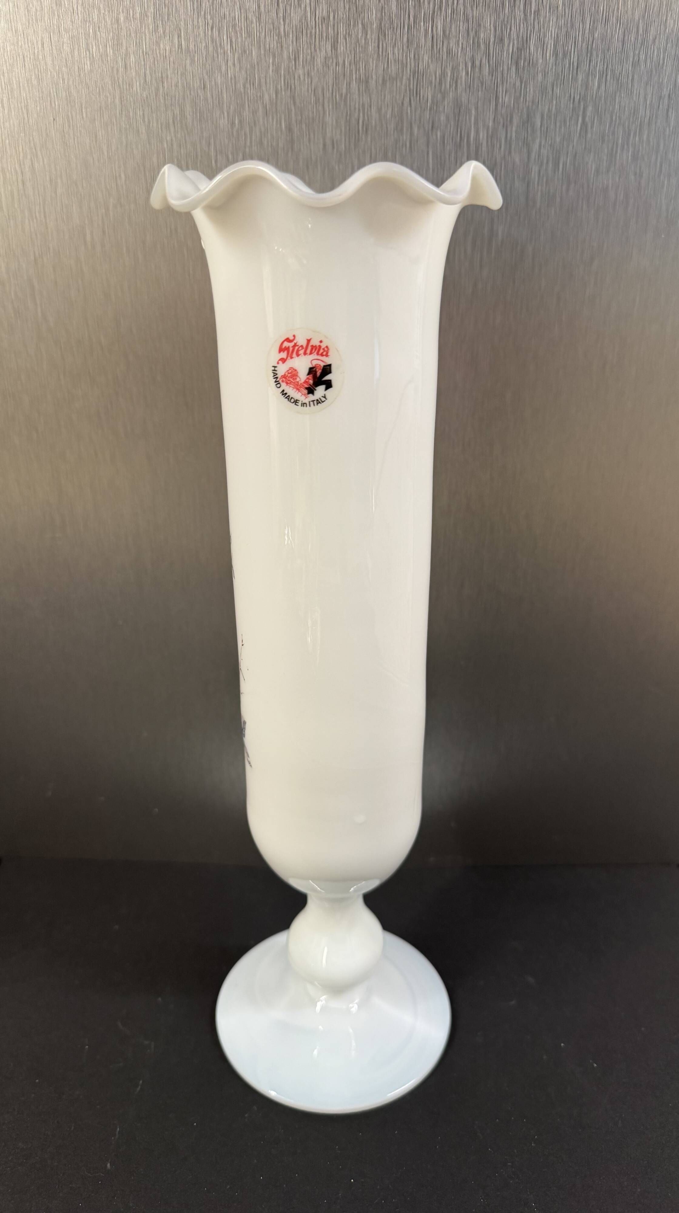 Italian vase in opaline