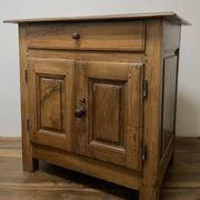 Small Community Furniture in Walnut from the end of the 18th century