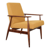Fauteuil scandinave jaune moutarde bouclé conclu par H.Lis