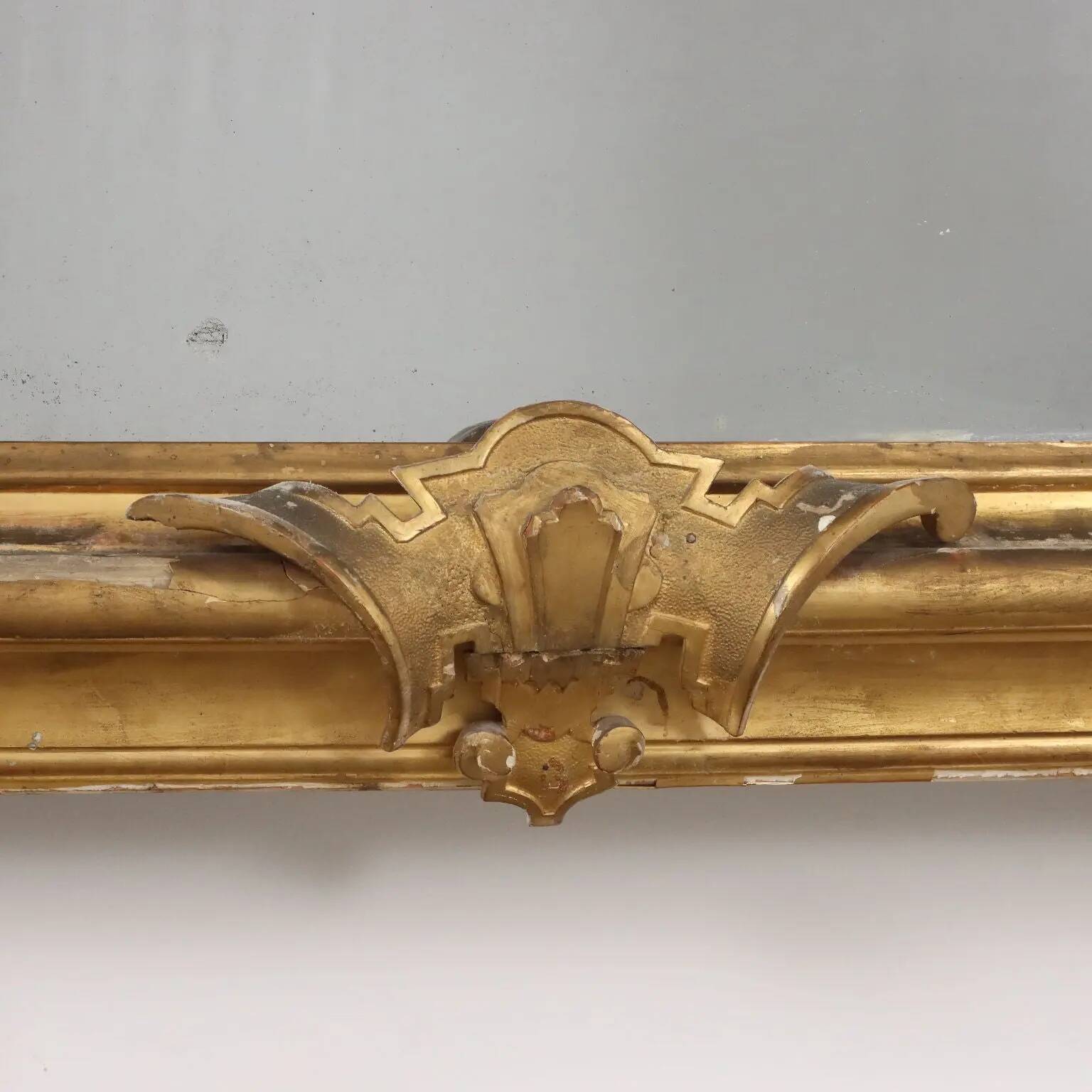 Antique umbertine mirror in Swiss pine, Italy, 19th century.