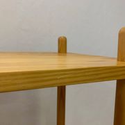 Étagère en pin dans le style de Willem Lutjens