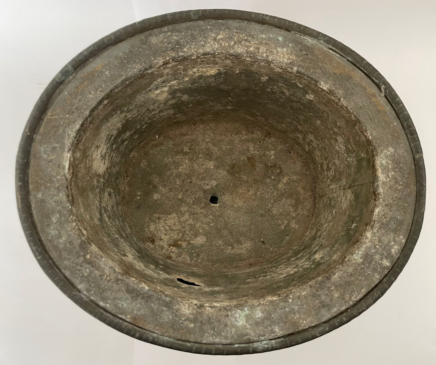 Copper planter with two lion heads, 17th-18th century