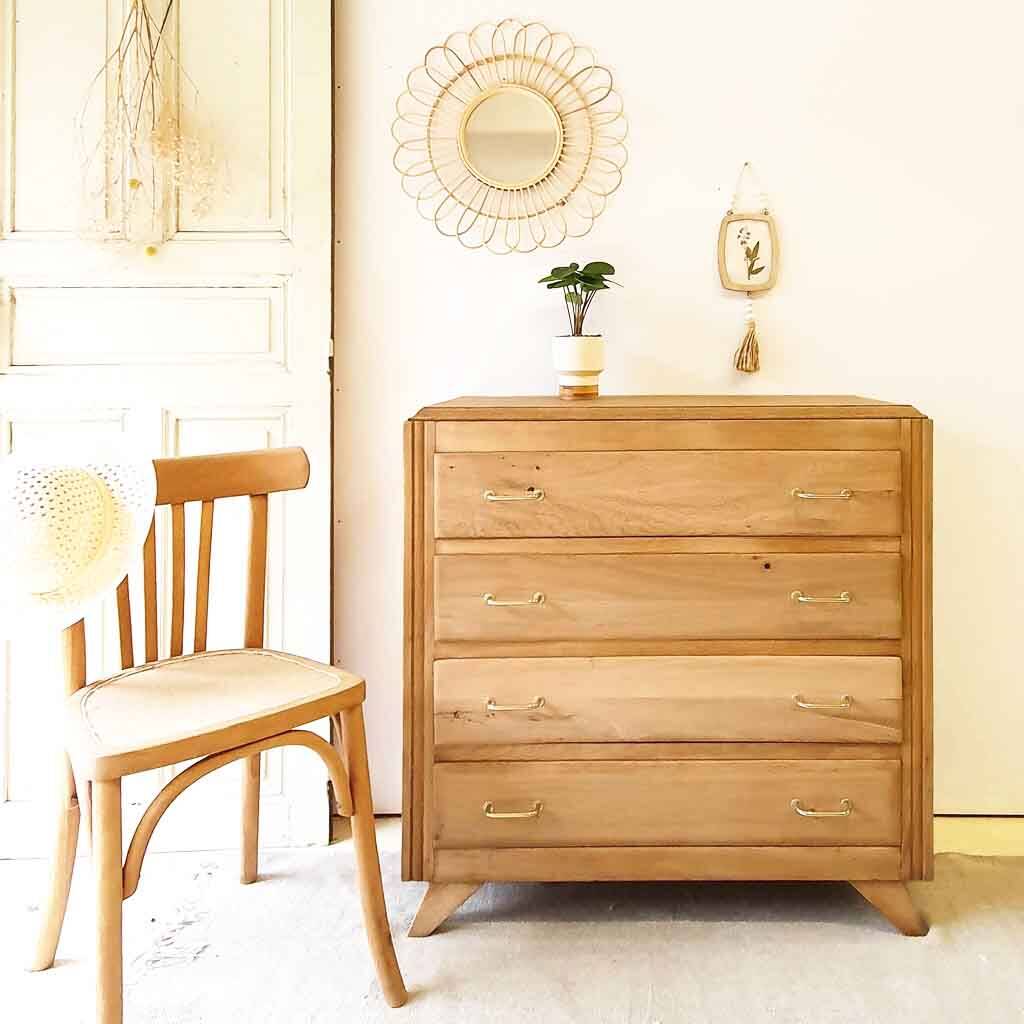 Oak compass foot chest of drawers