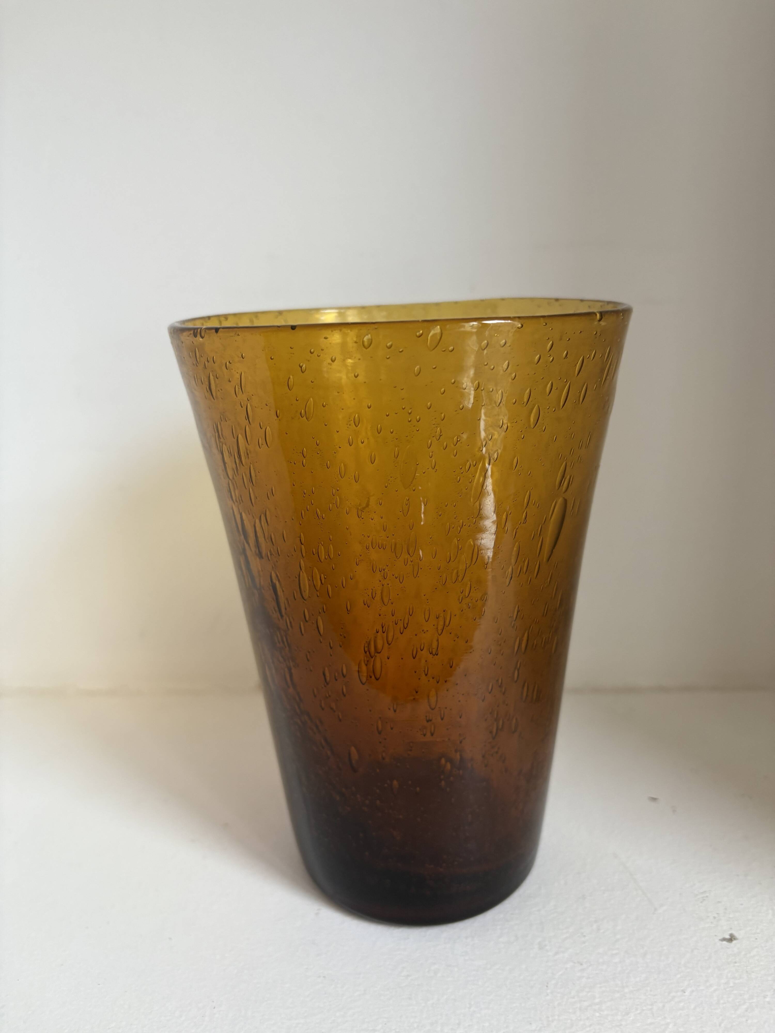 Set of 8 decorative items