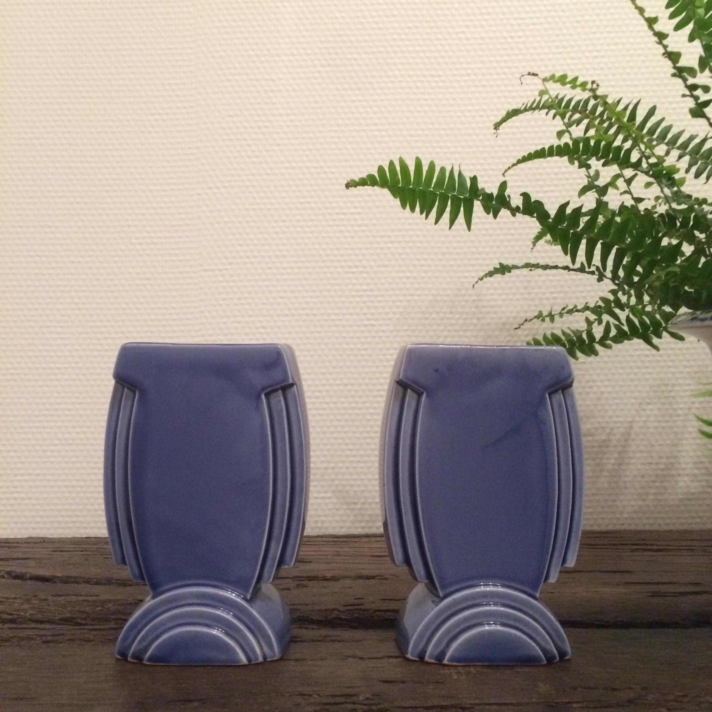 Lot 2 Art-Deco vases