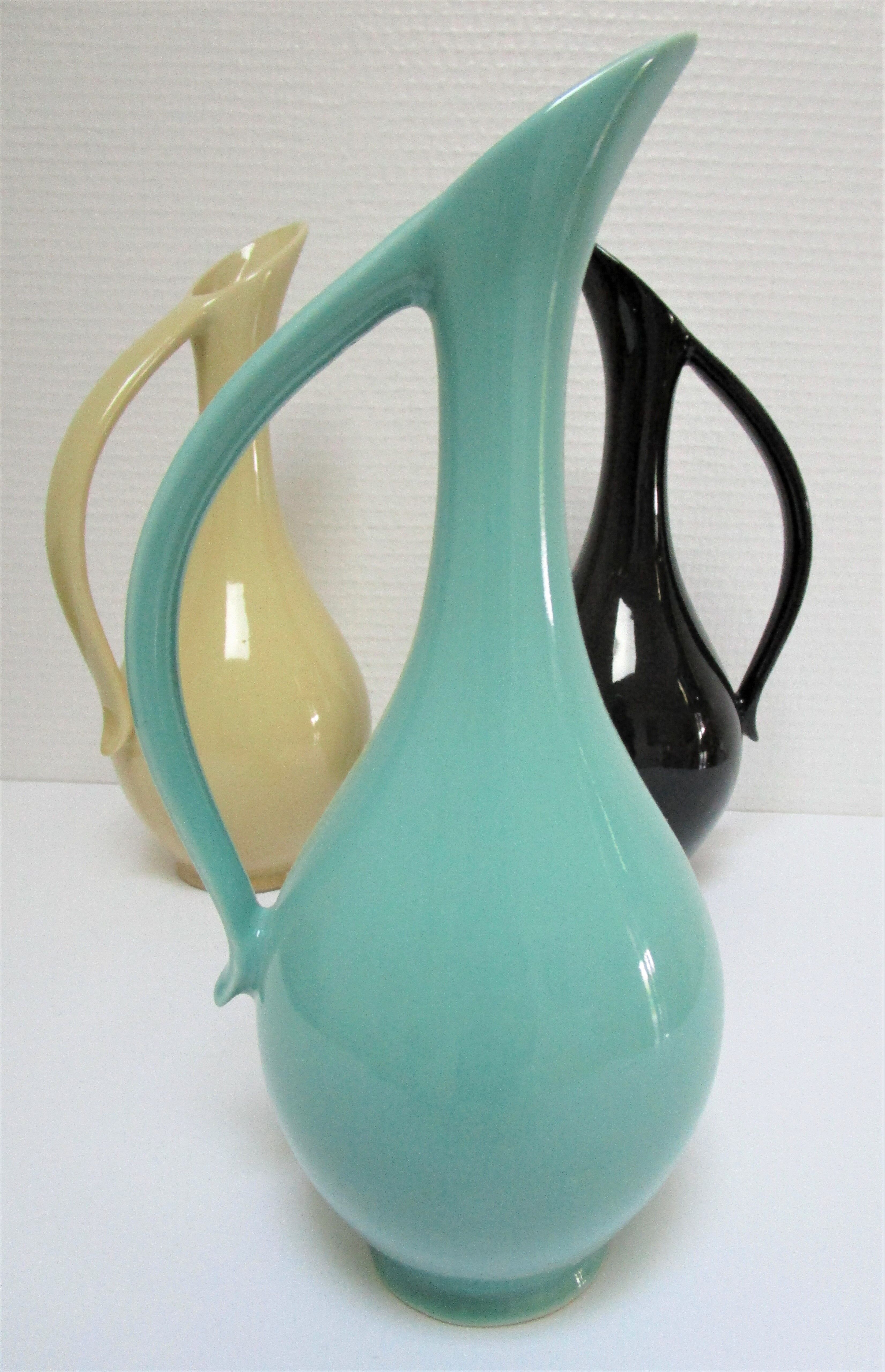 Three ceramic enamels design 60s soliflores black yellow green