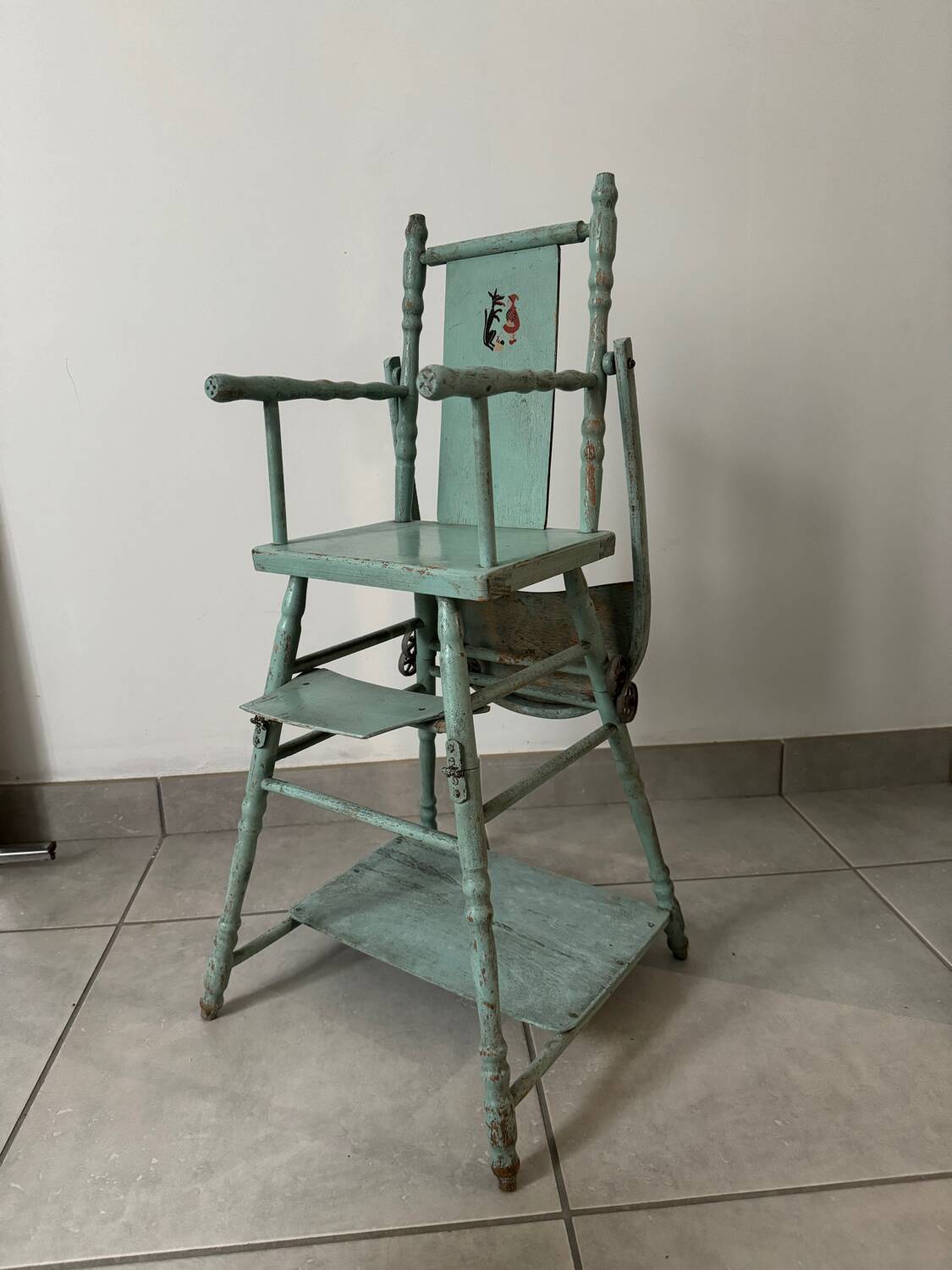 Baby high chair with system