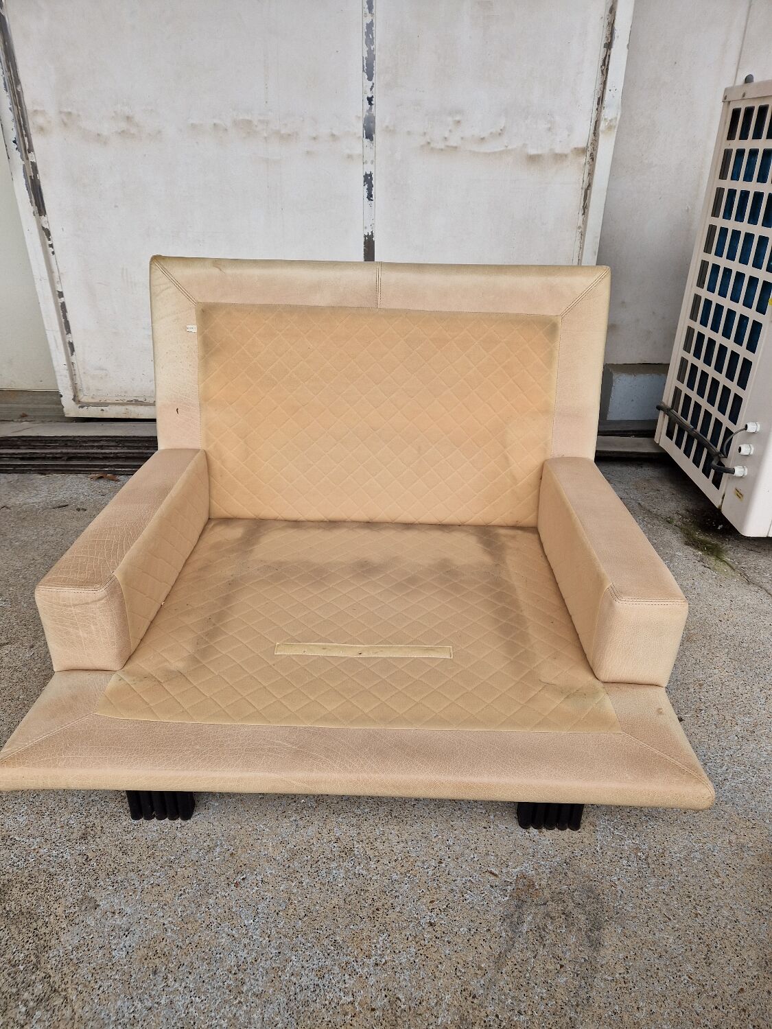 Salon vintage canapé et deux fauteuils