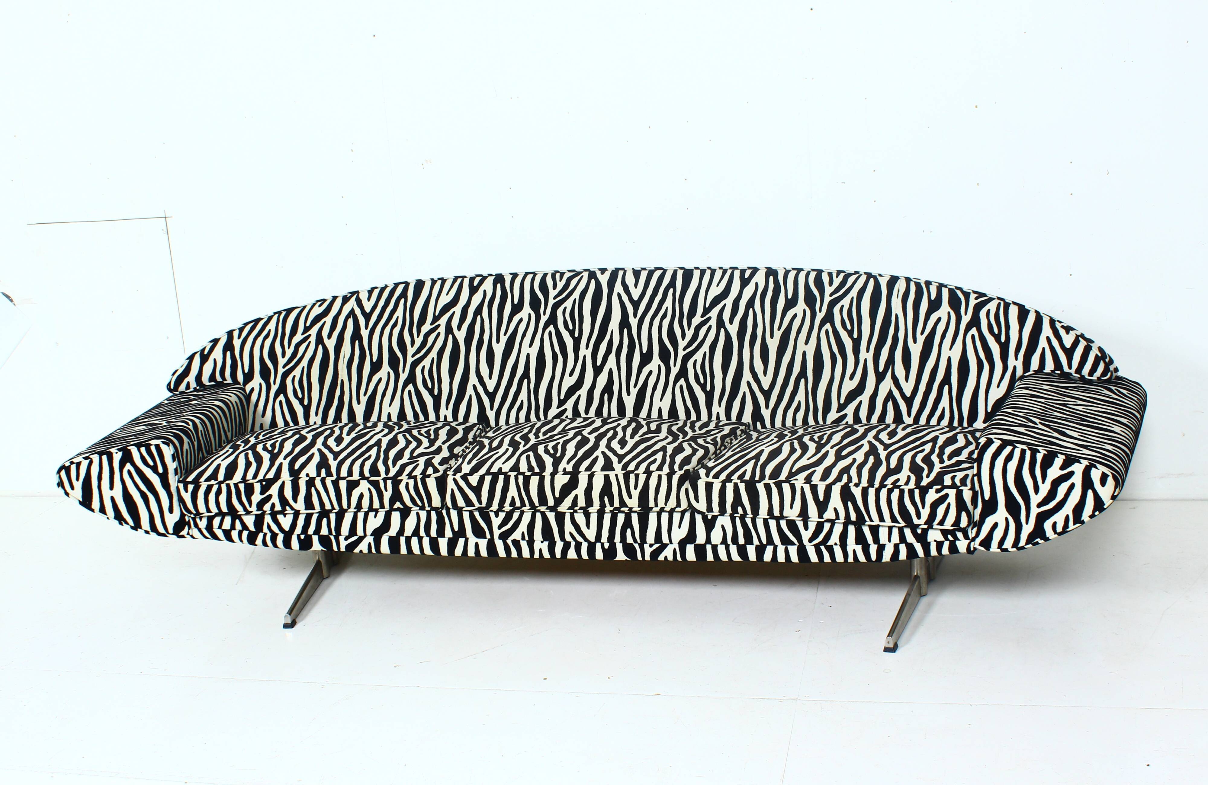 "Capri" curved three-seater sofa by Johannes Andersen, 1965