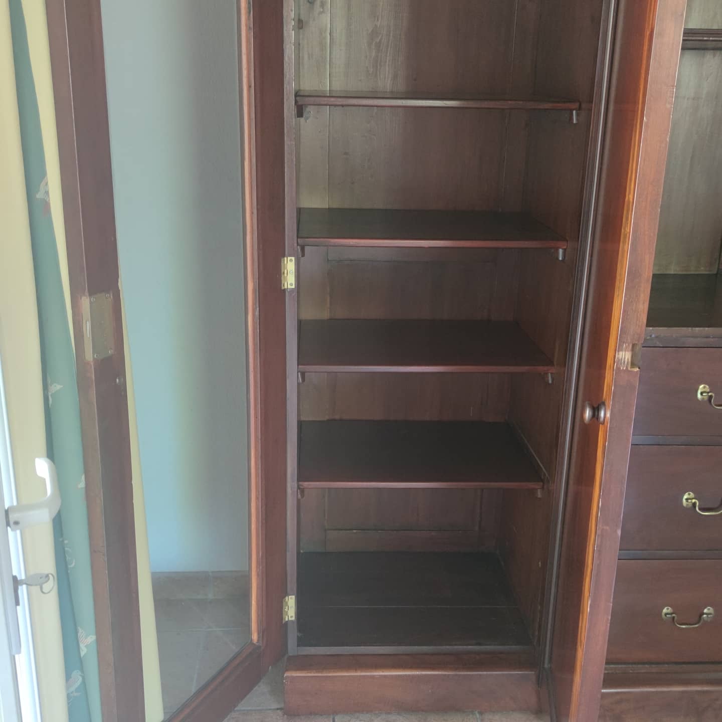 Late 19th century mahogany English bookcase