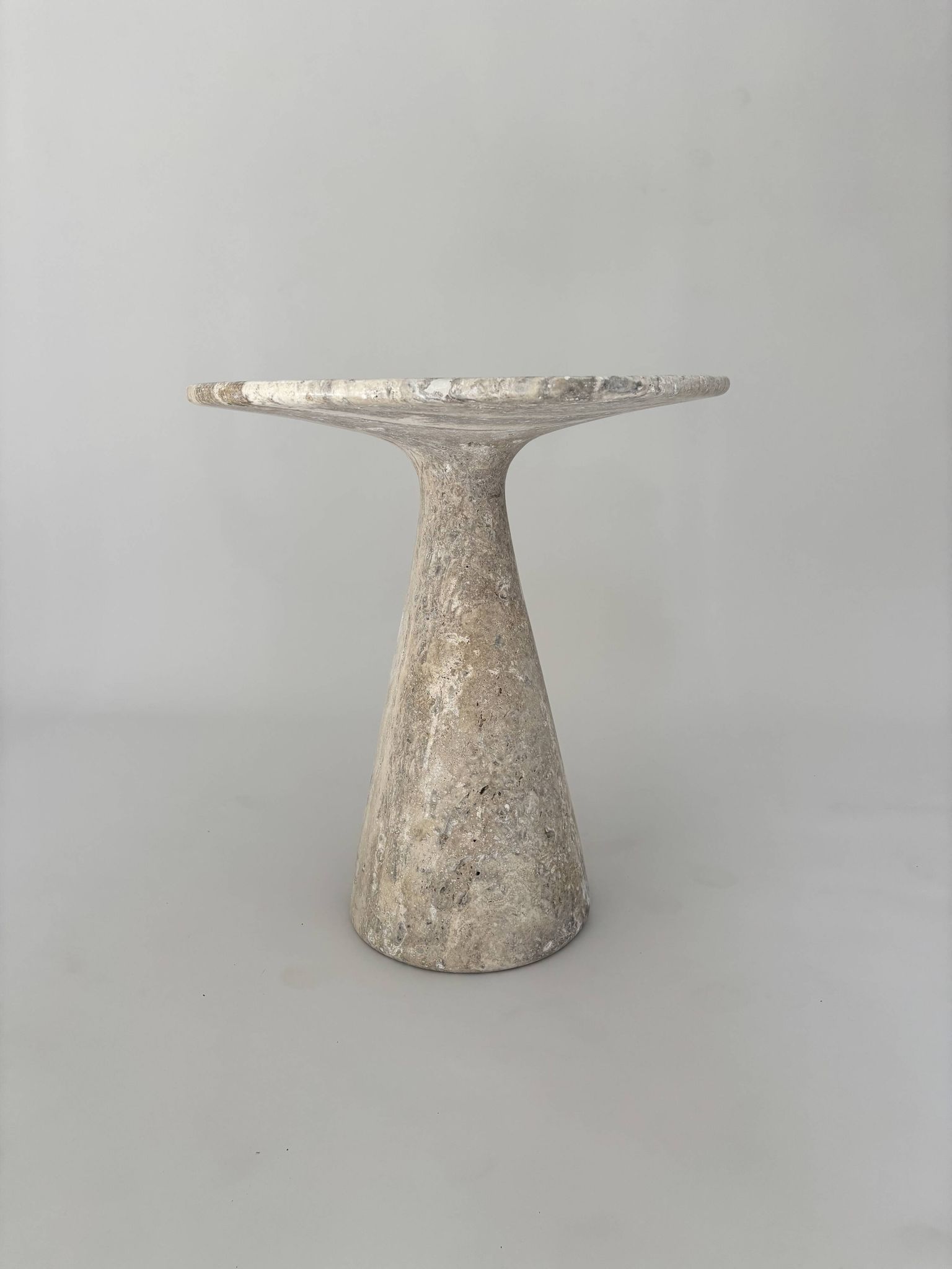 Table d'appoint en silver travertin
